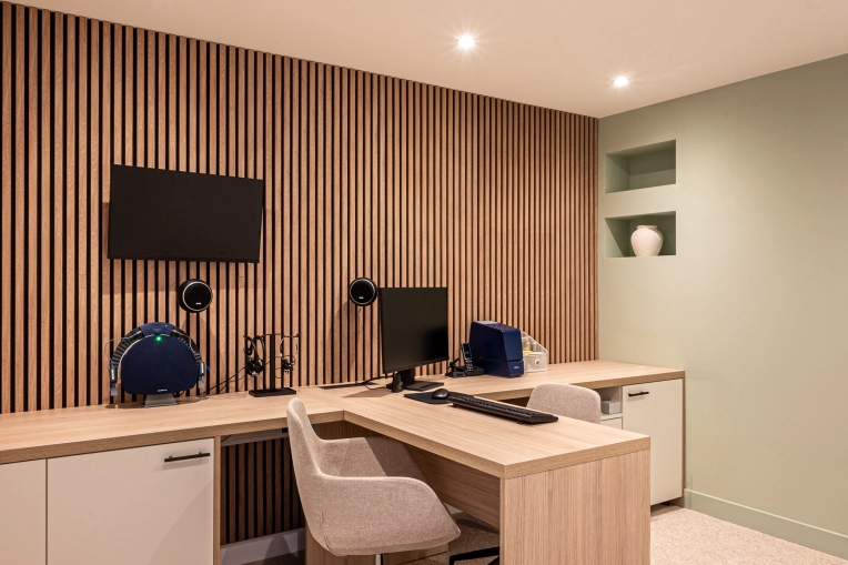 Minimalist, Contemporary, Retail / store, Commercial Buildings, Buildings Open to the Public, Chic, Full Project, Creation of exclusive furniture, Shopping list, 3D ambiance, Plan, Renovation, Layout