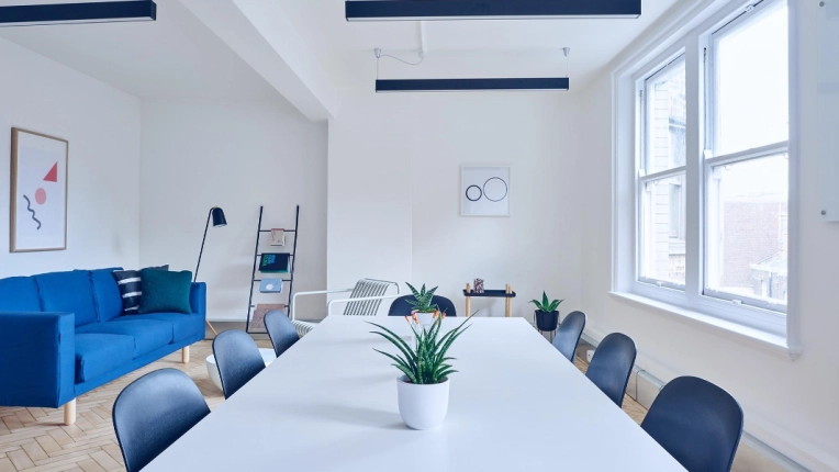 Minimalist, Commercial Buildings, Buildings Open to the Public