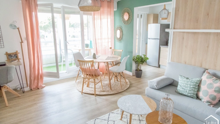 Scandinavian, Flats / Apartments