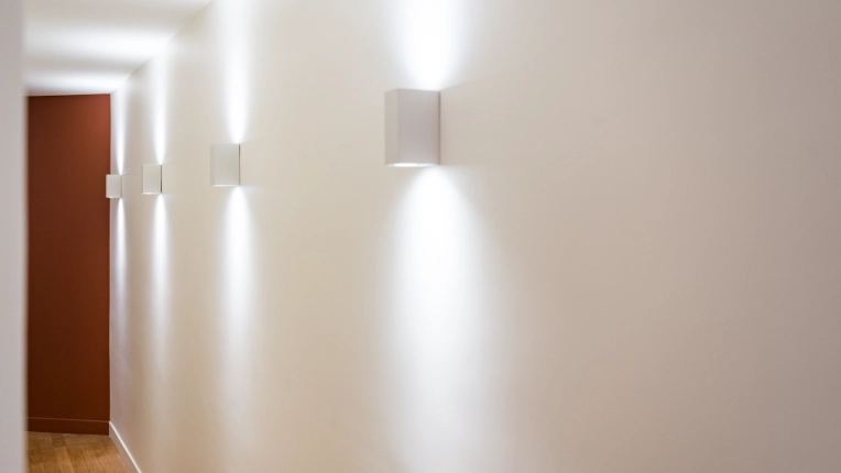 Contemporary, Flats / Apartments