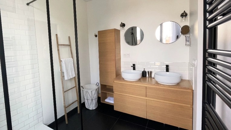 Minimalist, Bathroom