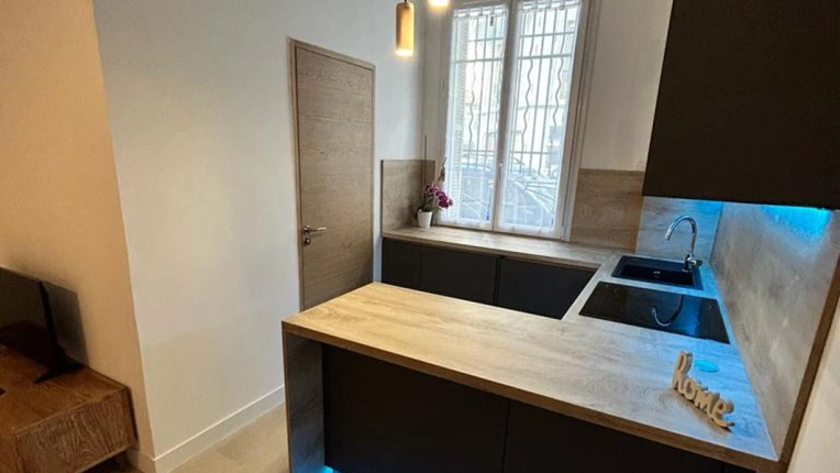 Contemporary, Flats / Apartments