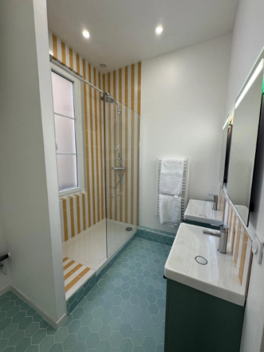 Contemporary, Bathroom