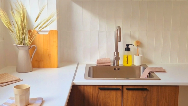 Japanese, Flats / Apartments