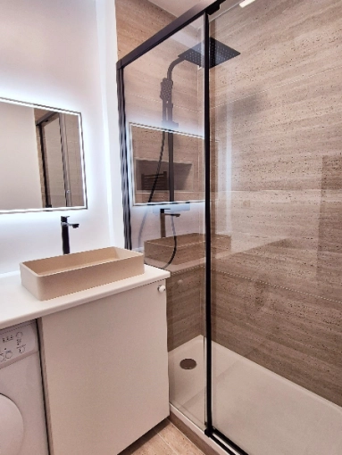 Industrial, Flats / Apartments