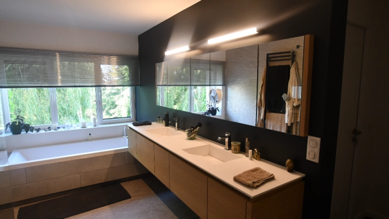 Contemporary, Bathroom, Chic