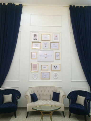 Buildings Open to the Public, Vintage, Chic