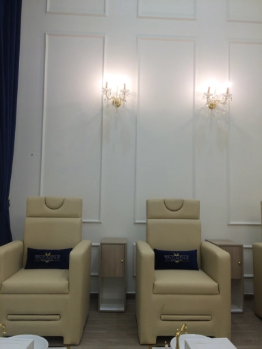 Buildings Open to the Public, Vintage, Chic