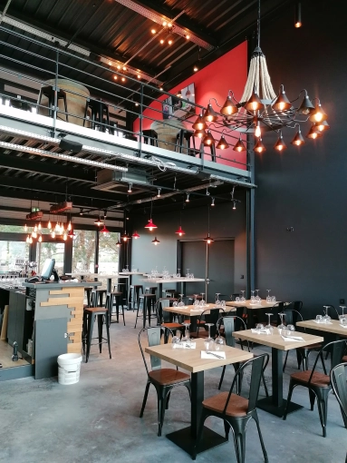 Industrial, Restaurant