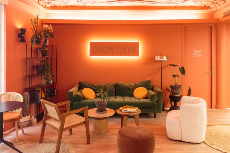 Contemporary, Office