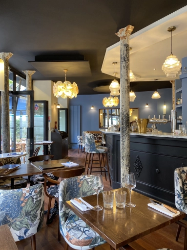 Contemporary, Commercial Buildings, Restaurant, Vintage, Chic