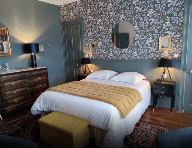 Hotel, Consultation Visit