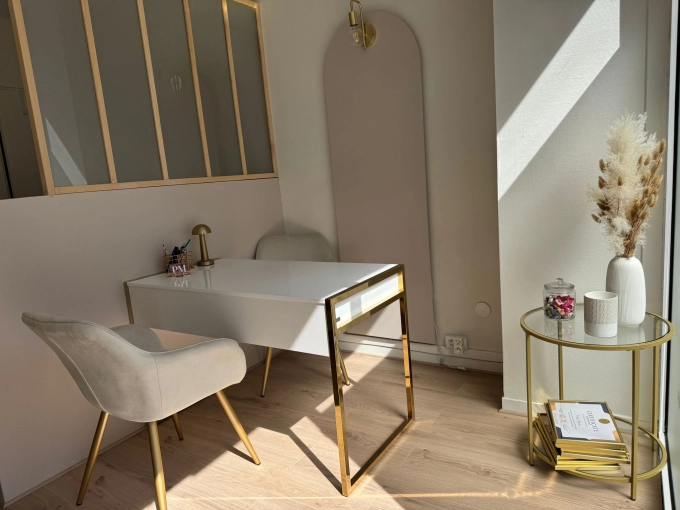 Contemporary, Chic, Office, Consultation Visit