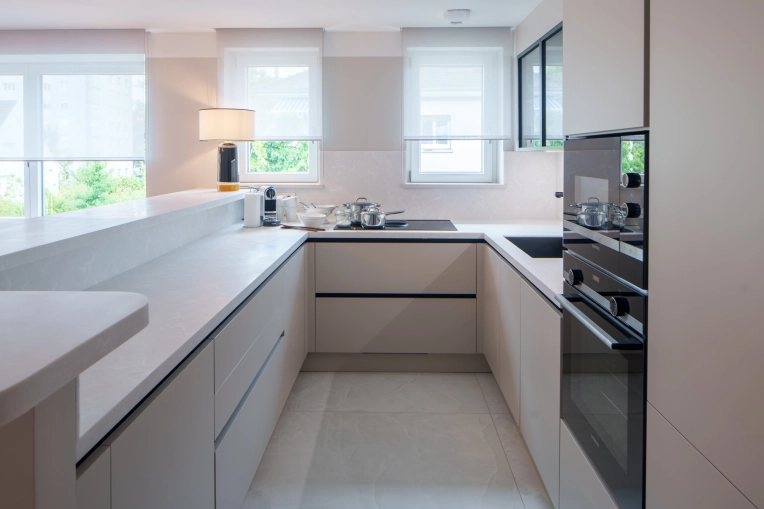 Contemporary, Kitchen