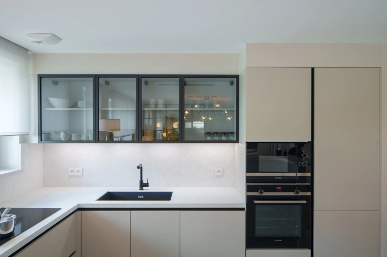 Contemporary, Kitchen