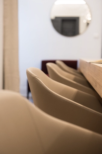 Contemporary, Office