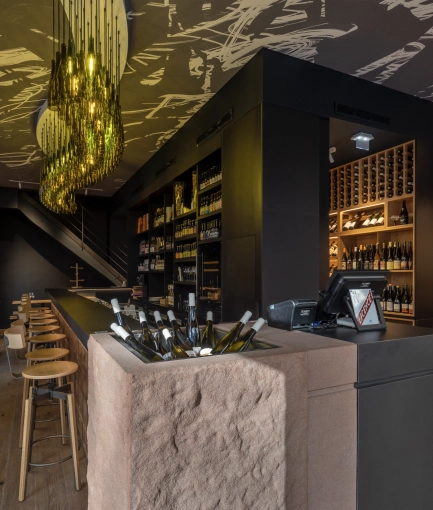 Industrial, Retail / store