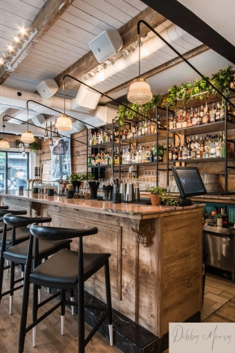 Industrial, Rustic, Restaurant, Vintage, Consultation Visit, Full Project, Home Staging, Remote Coaching, Event Decor, Coach shopping, Energy renovation, Creation of exclusive furniture, Shopping list, 3D ambiance, Plan