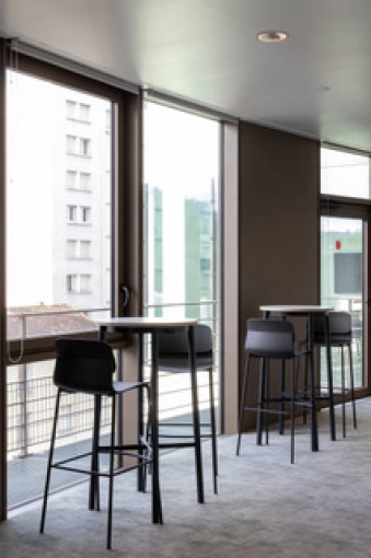 Hotel, Contemporary
