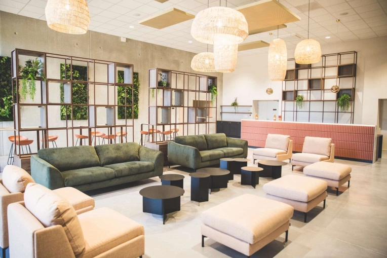 Contemporary, Retail / store, Chic, Creation of exclusive furniture, Shopping list, 3D ambiance, Plan