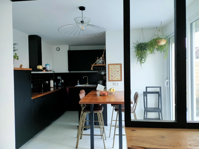 Contemporain, Cuisine, Projet complet