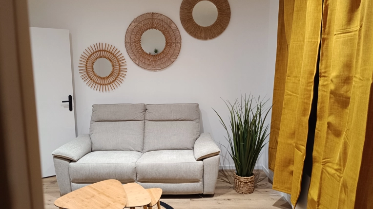 Minimalist, Contemporary, Flats / Apartments, Nature, Living room