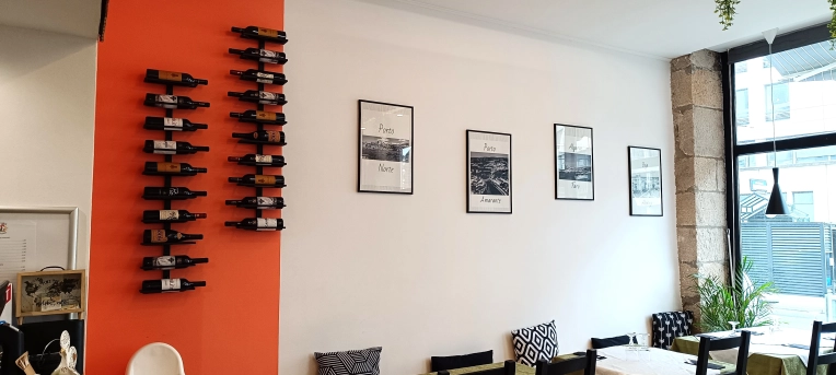 Industrial, Contemporary, Commercial Buildings, Restaurant