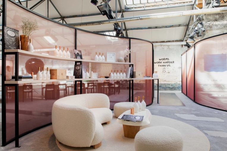 Minimalist, Contemporary, Commercial Buildings, Chic, Full Project, Shopping list, Layout