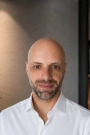 alt=